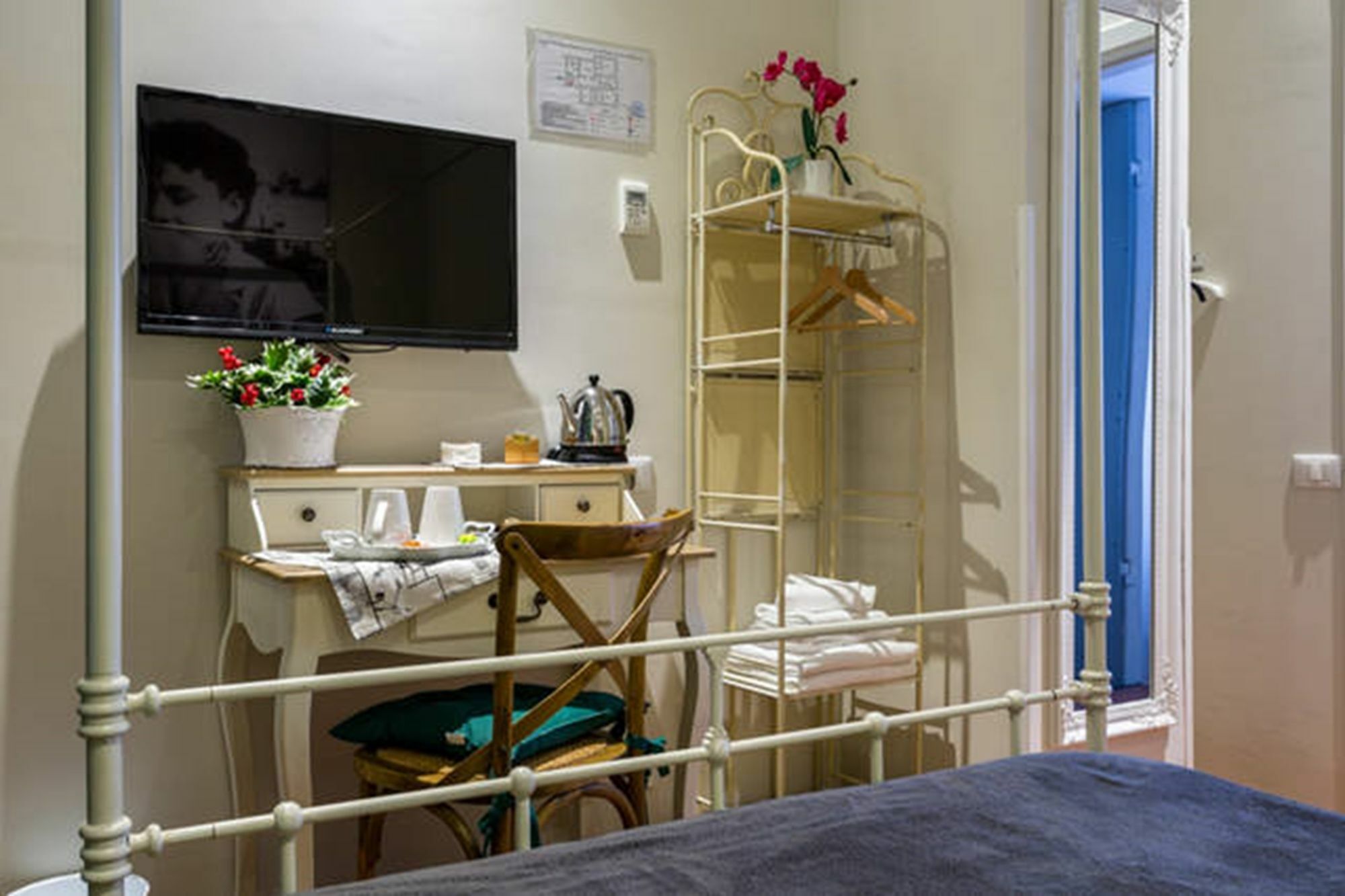5 Rooms Apartment For 7 People Near Coloseum Rome Buitenkant foto
