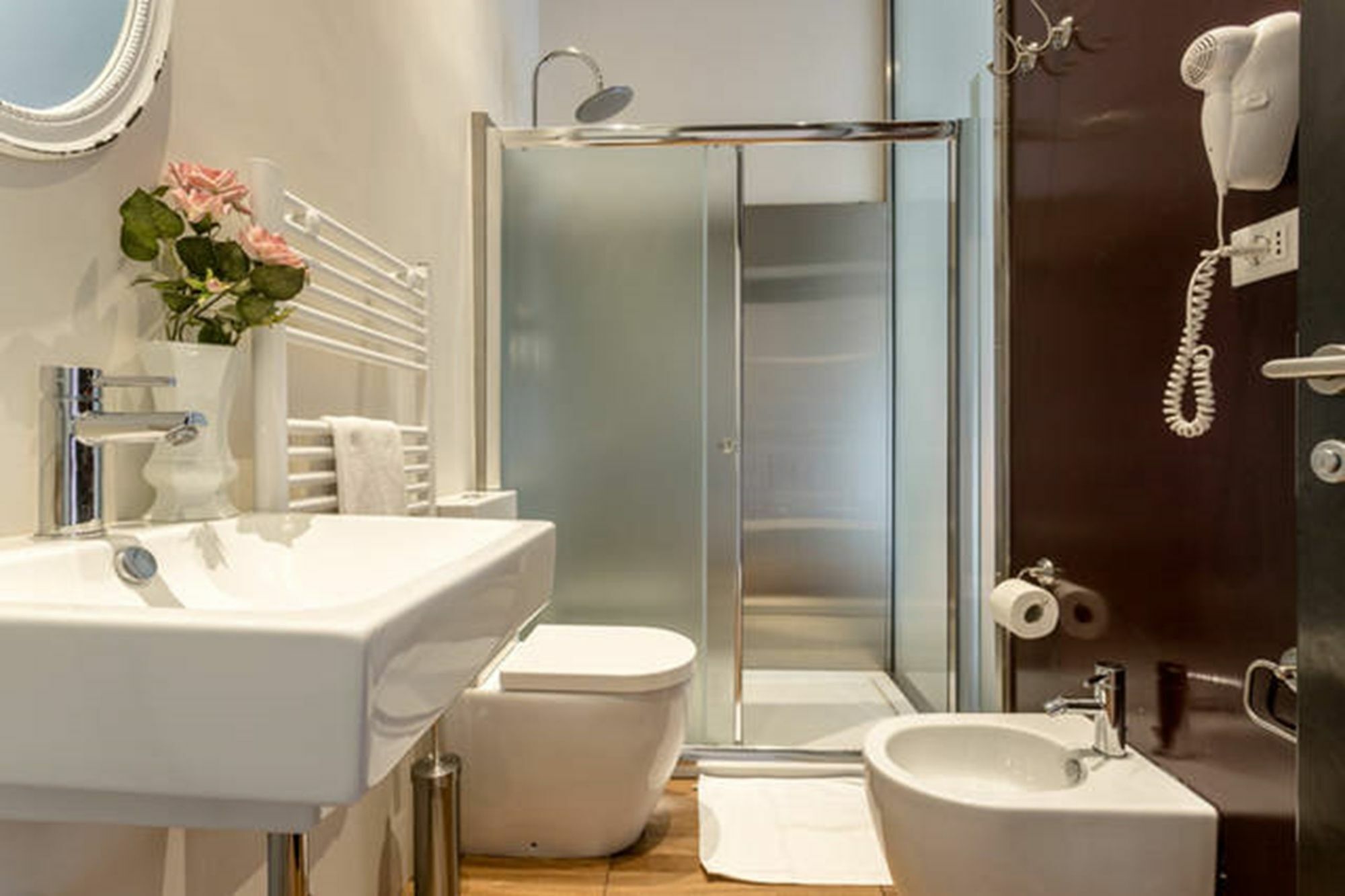 5 Rooms Apartment For 7 People Near Coloseum Rome Buitenkant foto